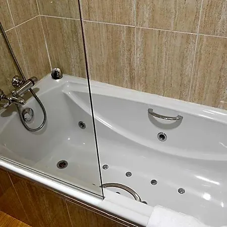 فندق Alda Centro 2*